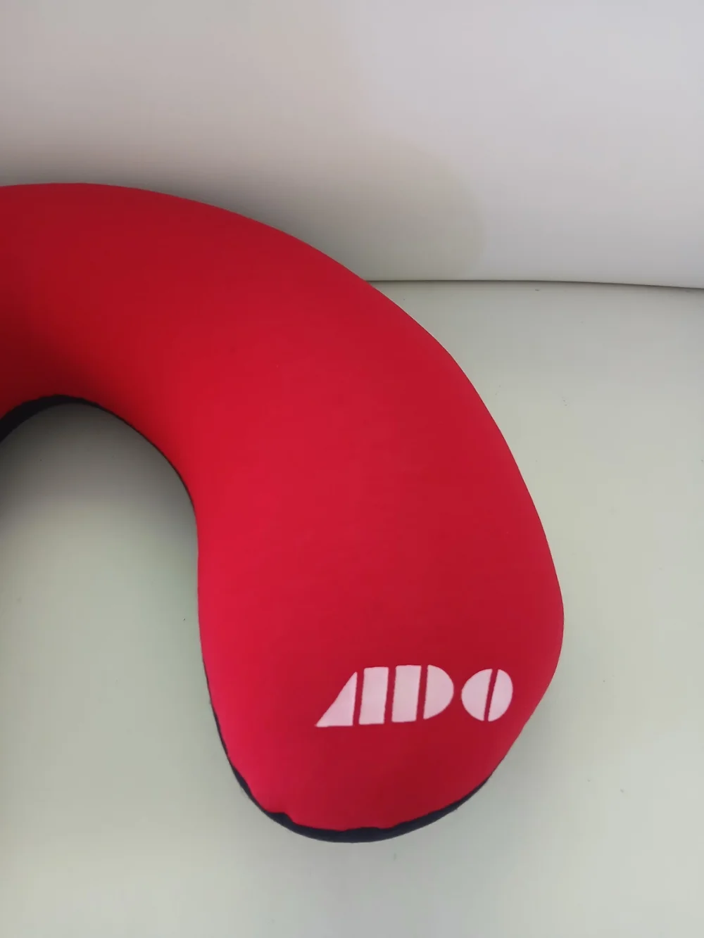 None aido red